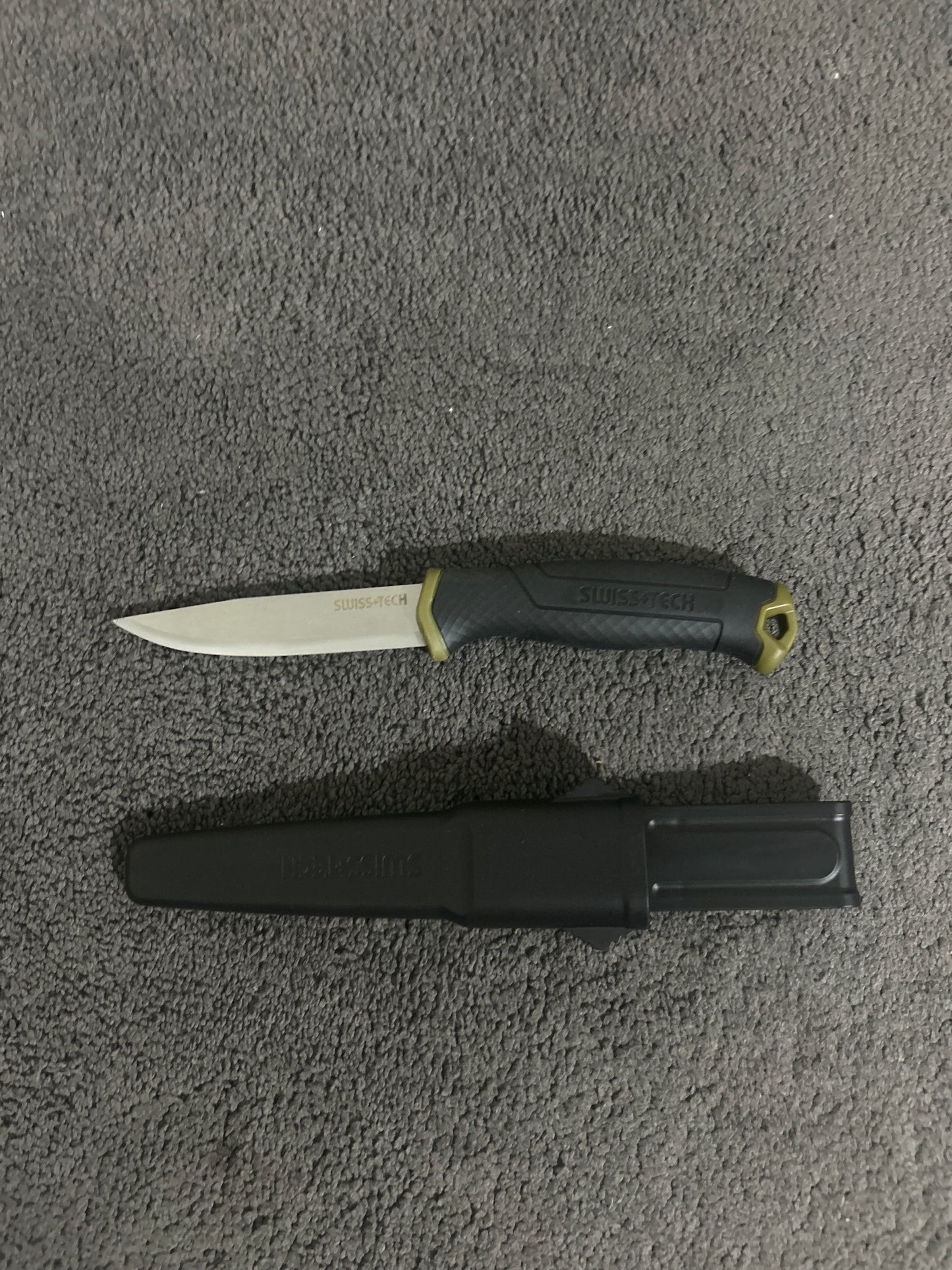 SWISS TECH FIXED BLADE KNIFE